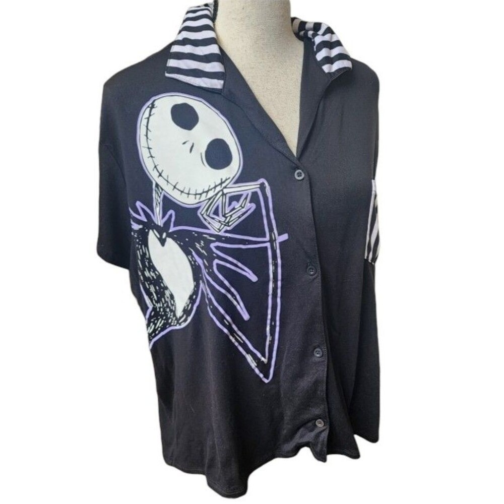 The Nightmare Before Christmas Black Button Front Top Size XL Disney Sleepwear